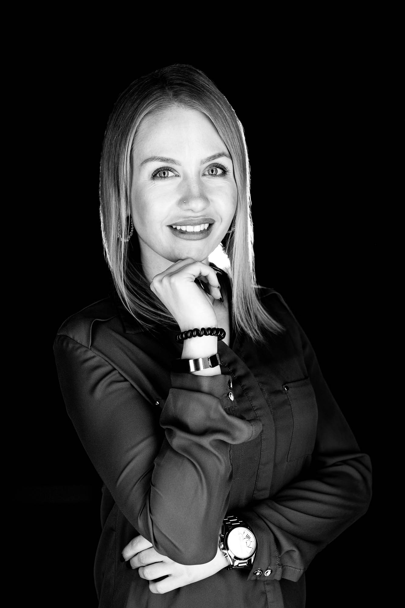 Export x3 Headshot  06520 Dez 01 2019 Bearbeitet 2 Headshots 2019  Miro Nicole Nadine